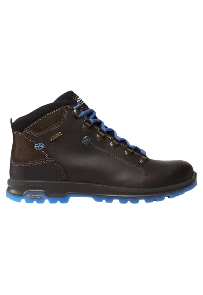 Bocanci de trekking din piele
