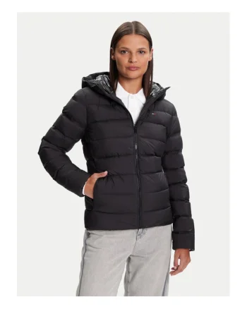Geaca de puf dama  negru, fabricata din material usor,