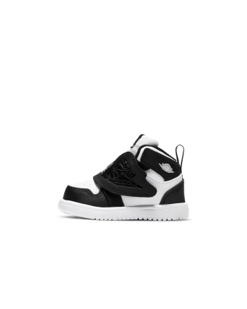 Pantofi sport  Sky Jordan 1 Bt, Negru