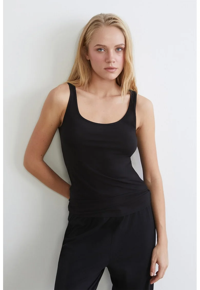 Top cu decolteu adanc, Negru