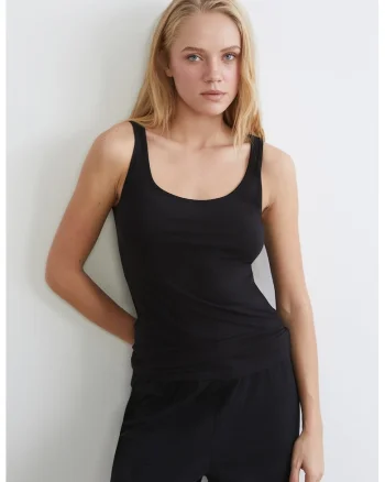 Top cu decolteu adanc, Negru