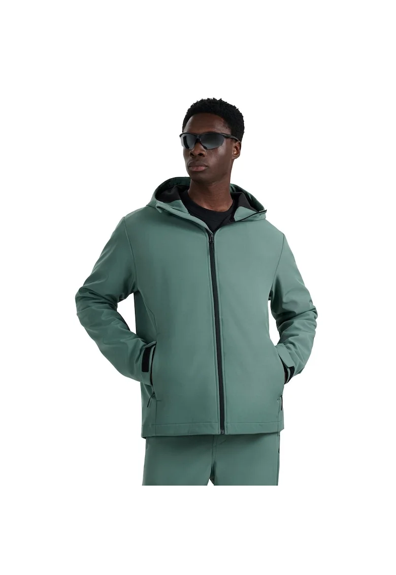 Jacheta softshell barbati  rezistenta la vant, membrana 5000, verde, poliester, cu gluga