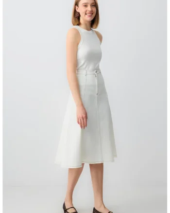 Top slim fit cu decolteu la baza gatului, Alb optic