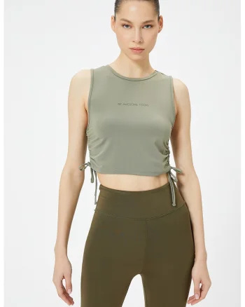 Top crop cu detaliu text, Verde sparanghel