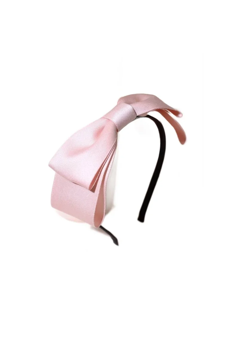 Bentita Princess Roz Pudrat cu Funda Satinata – Accesoriu Elegant pentru Fetite, Confortabil si Delicat, Ideal pentru Ocazii Speciale si Zilnice