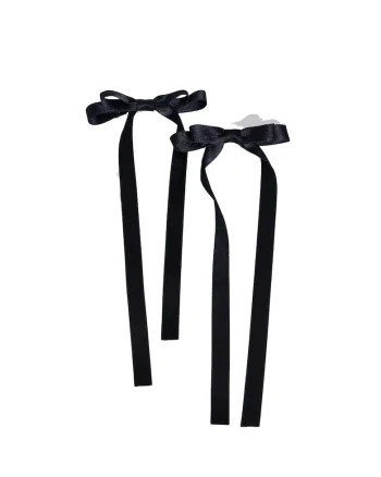 Agrafe de par cu fundite negre din satin – Accesoriu elegant si versatil pentru fetite, ideal pentru ocazii speciale si uz zilnic
