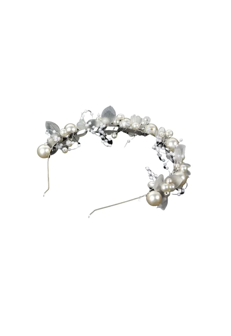 Bentita eleganta cu flori albe si perle, accesoriu ideal pentru ocazii speciale – nunti, evenimente sau sarbatori de familie
