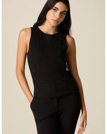 Top cu capse, Negru