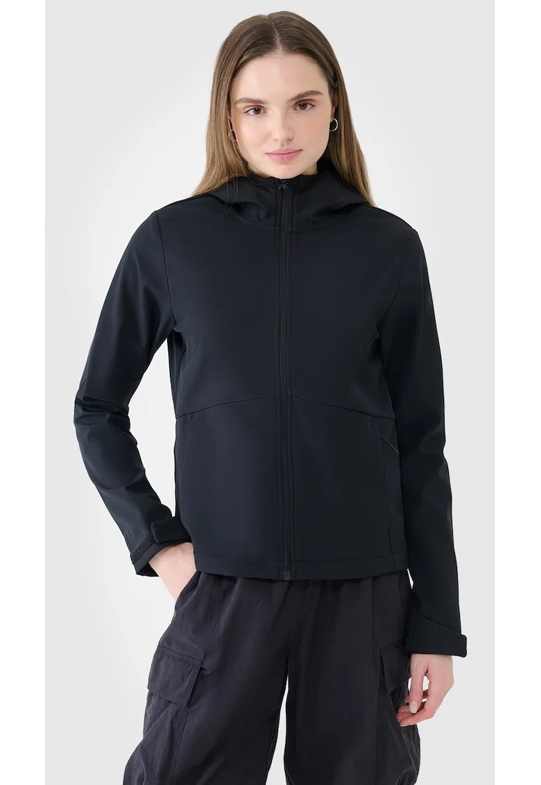 Jacheta Softshell  neagra, gluga reglabila, rezistenta la vant, membrana NeoDry 5000