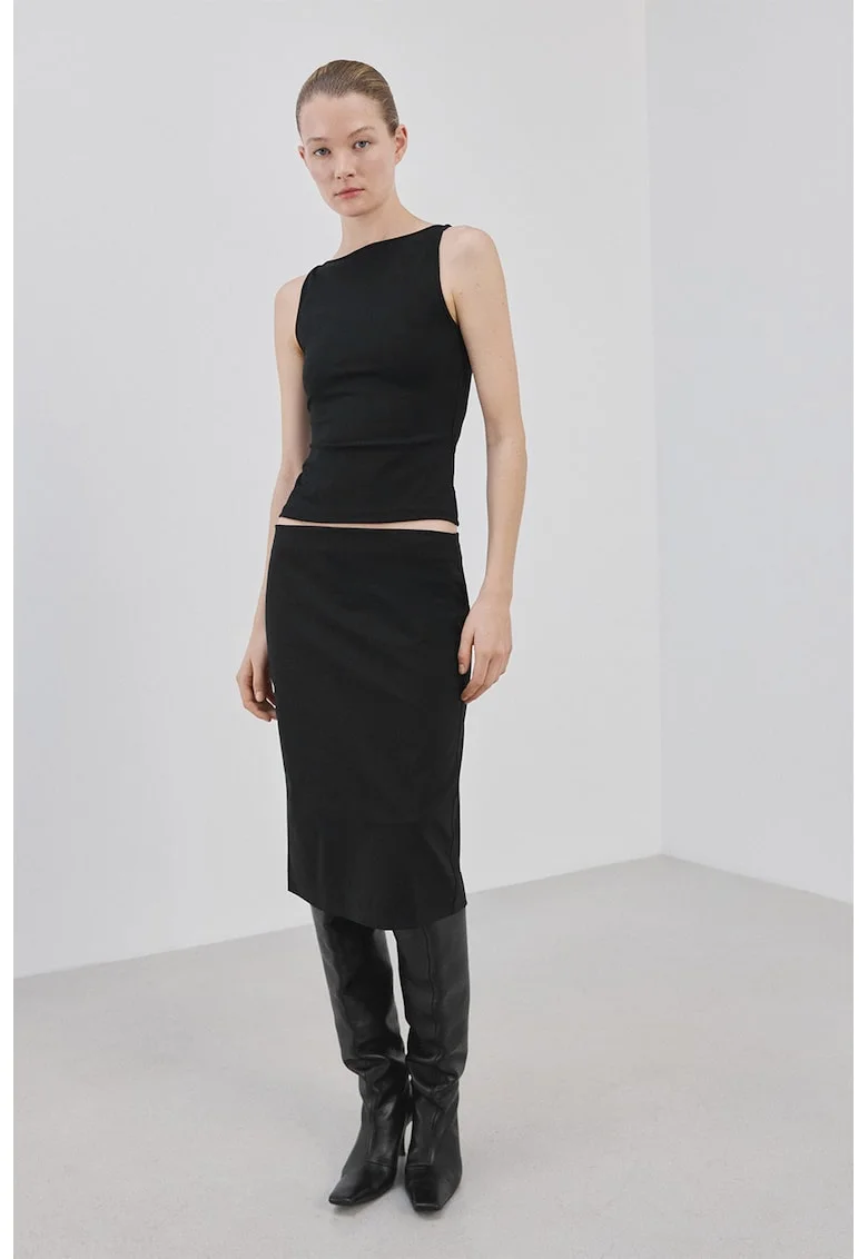 Top cambrat cu model uni, Negru