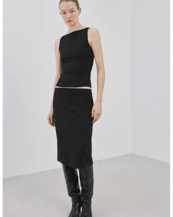 Top cambrat cu model uni, Negru