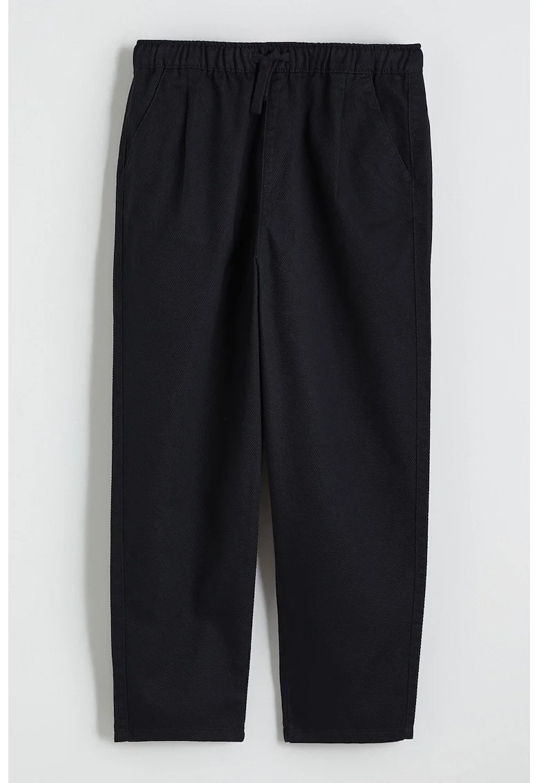 Pantaloni drepti cu snur, Negru