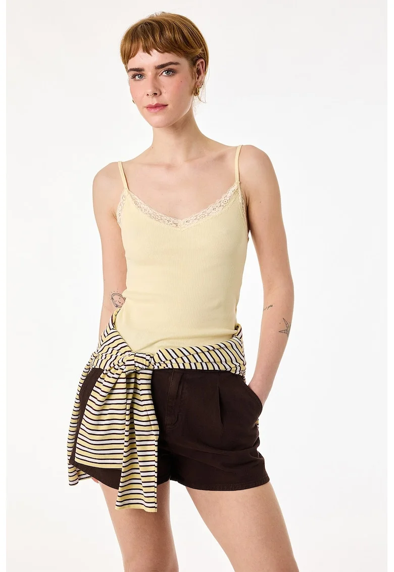 Top slim fit cu bretele subtiri, Galben pal