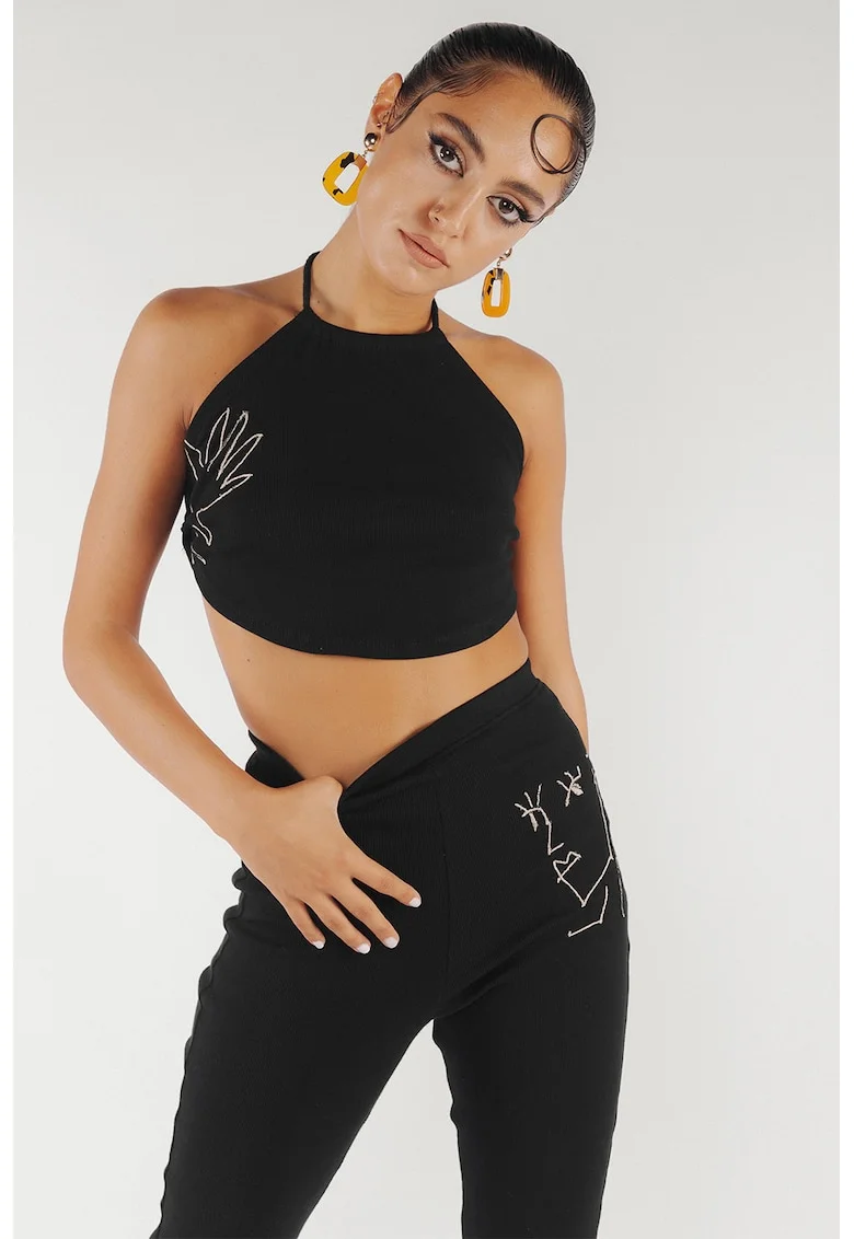 Top crop striat cu broderie, Negru
