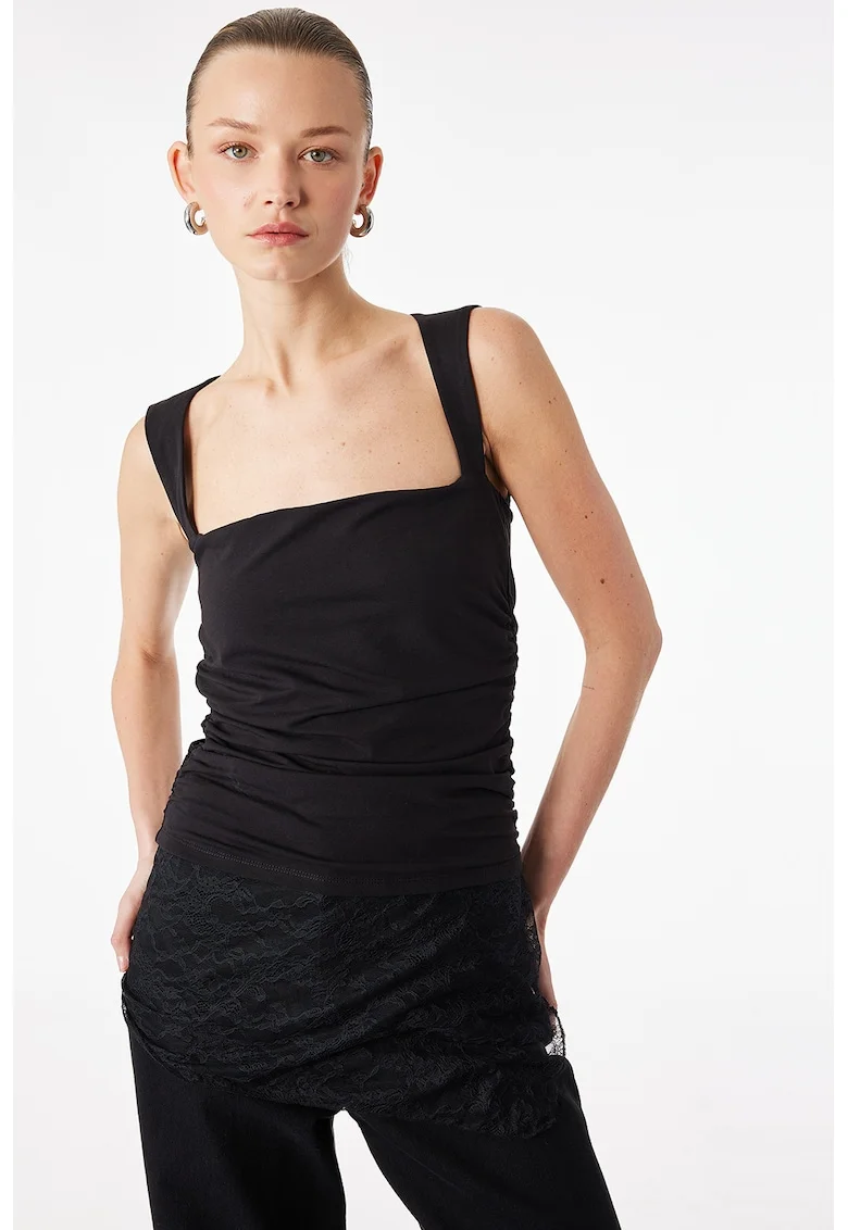 Top slim fit cu volane, Negru