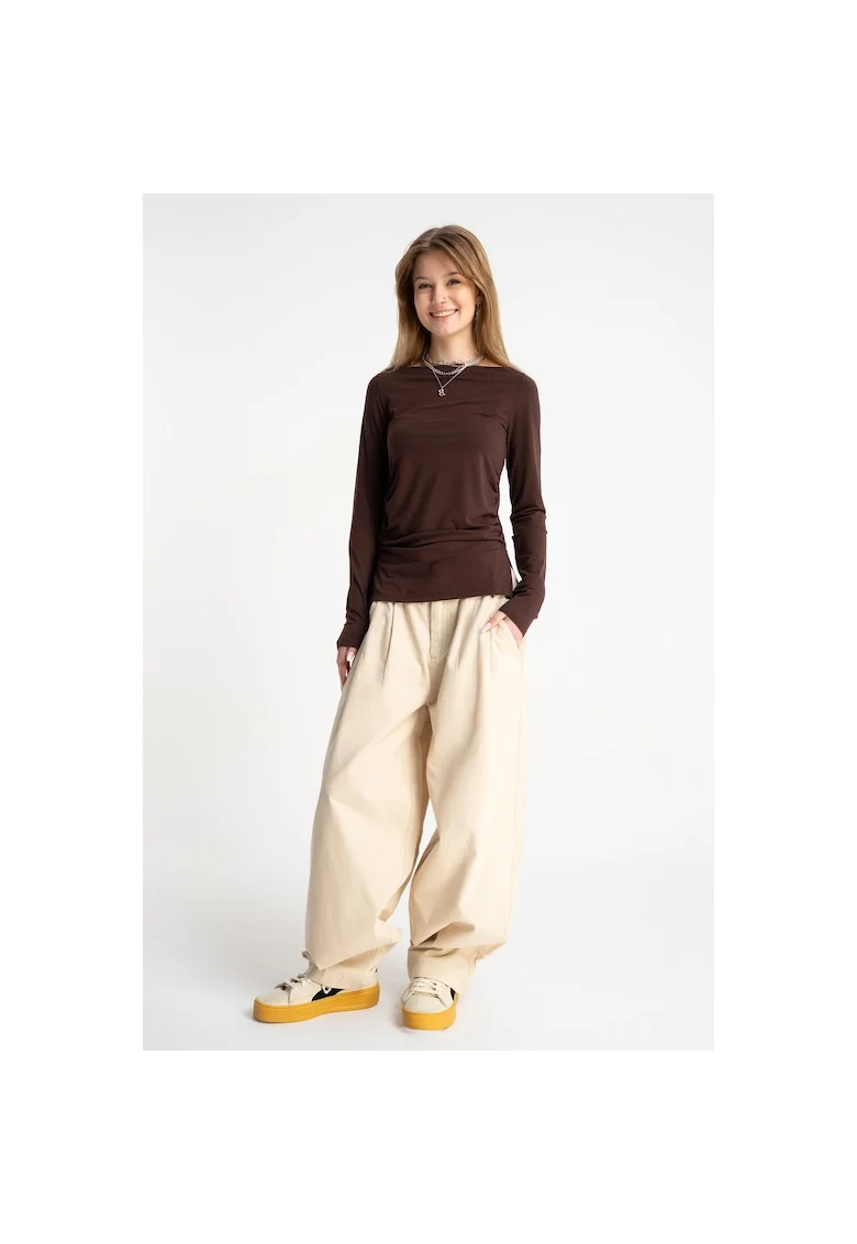 Pantaloni baggy cu pliuri