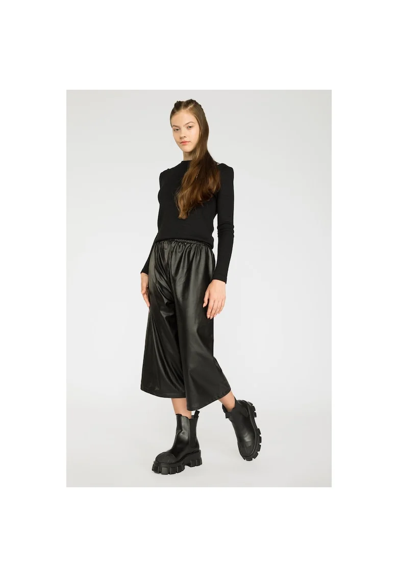 Pantaloni culottes din piele ecologica, Negru