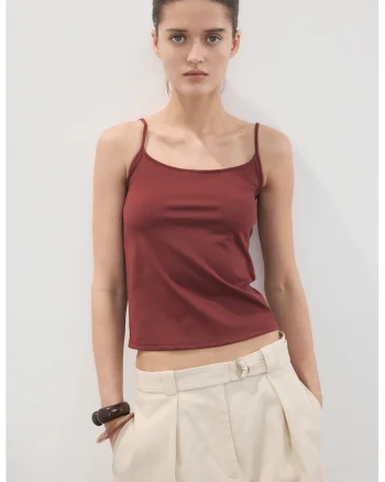 Top slim-fit cu decolteu amplu, Visiniu