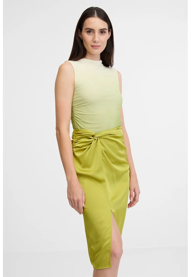 Top uni slim fit, Verde pal