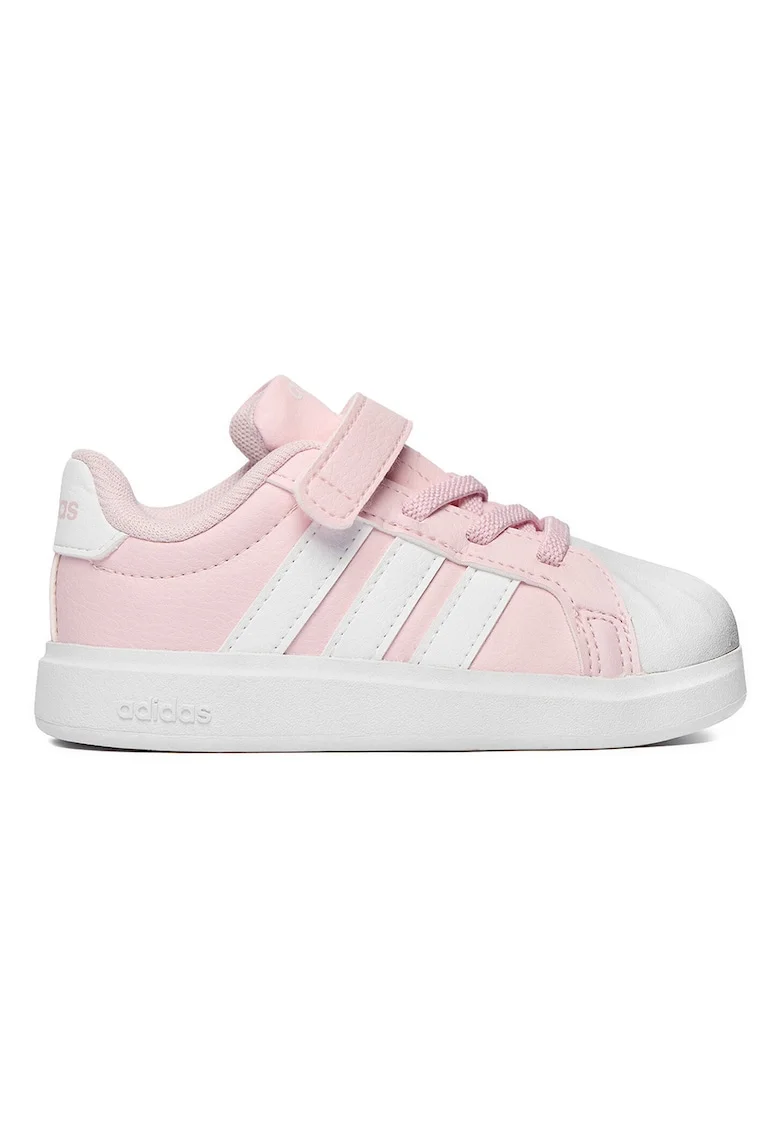 i Fete, Adidas, roz