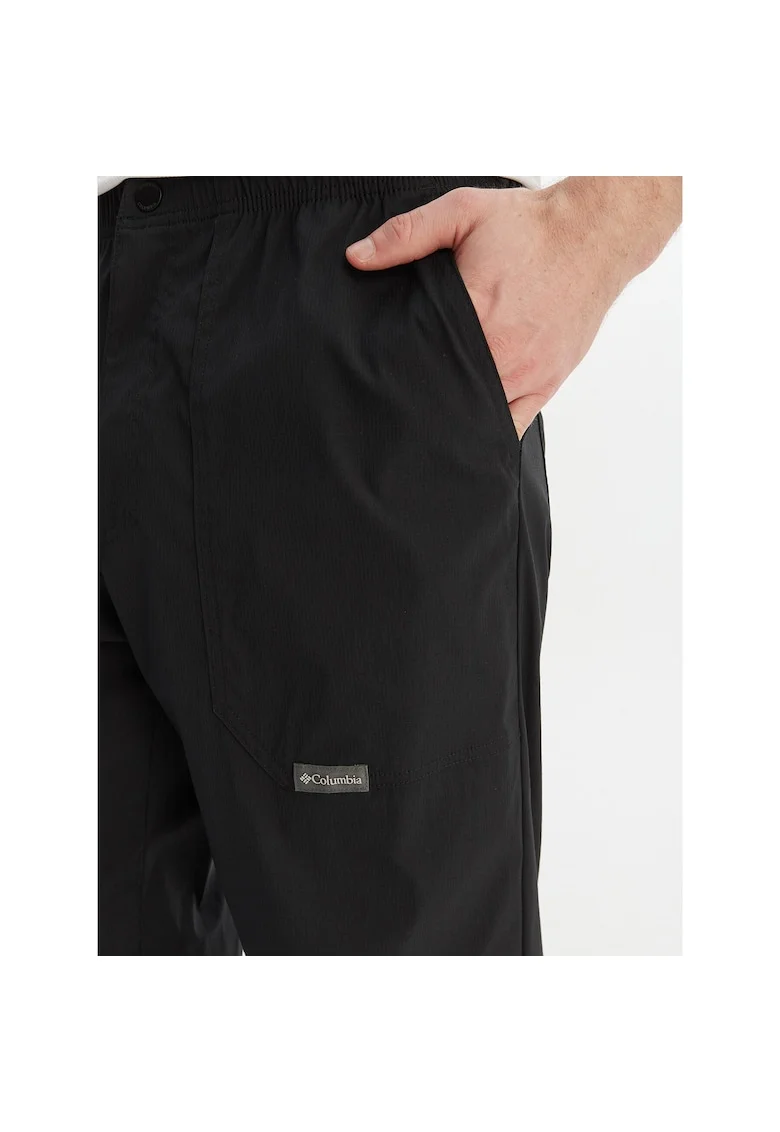 Pantaloni sport barbati,  negru, 96% nailon, 4% elastan