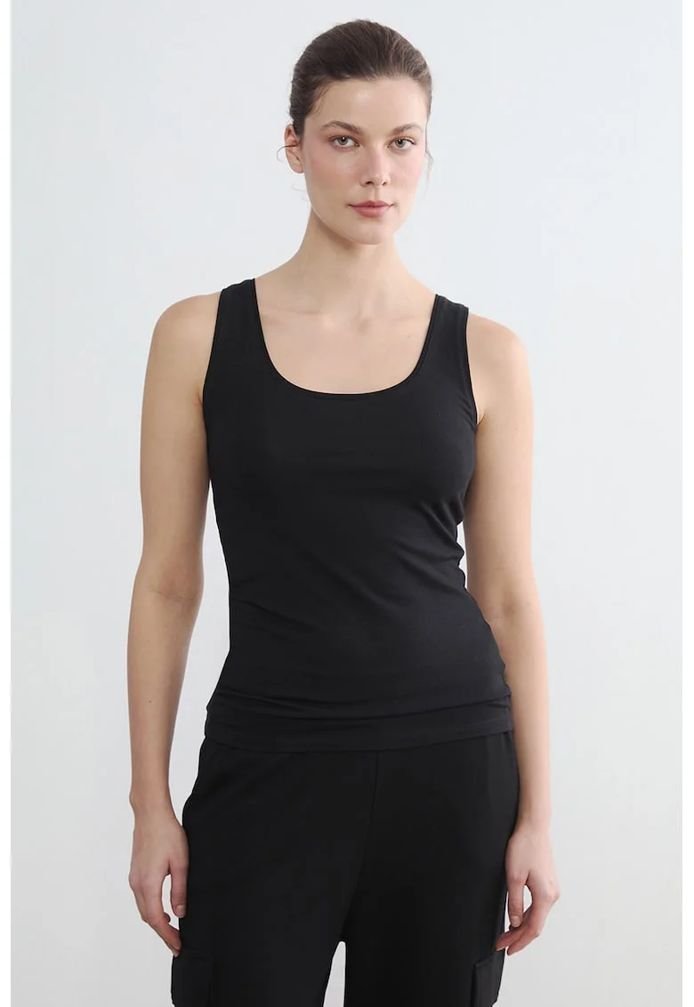 Top slim fit cu decolteu rotund, Negru