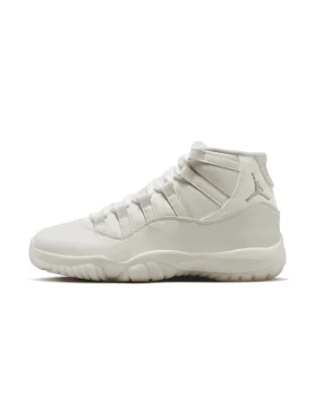 Pantofi sport  Wmns Air Jordan 11 Retro, Alb