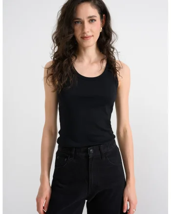 Top cu decolteu adanc, Negru