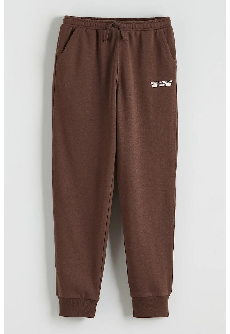 Pantaloni de trening din amestec de bumbac cu croiala conica, Maro