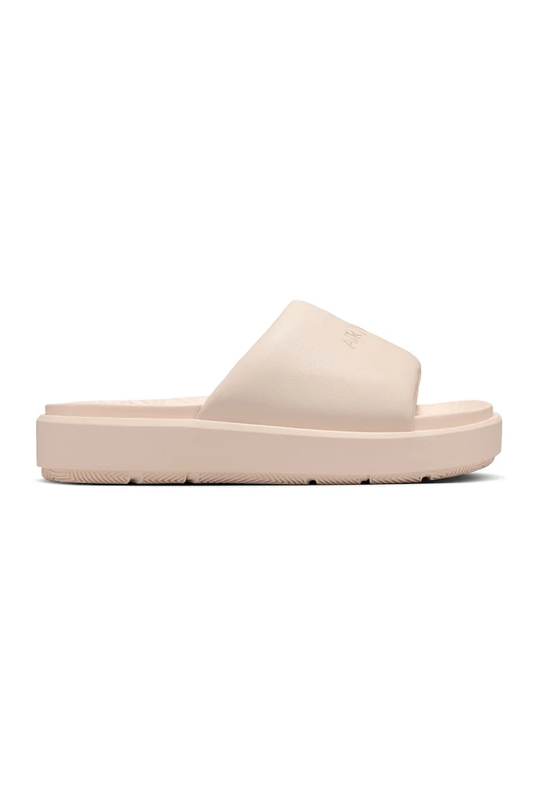 Papuci de piele cu logo brodat Jordan Sophia, Crem