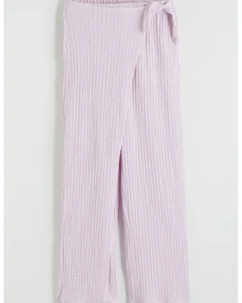 Pantaloni texturati cu croiala ampla si model petrecut, Lila