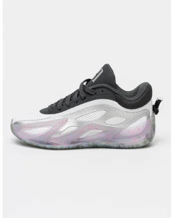 Pantofi Jordan Heir Series 2 cu detalii contrastante, pentru baschet, Negru/Alb murdar/Argintiu