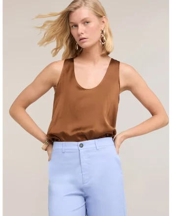 Top de satin cu decolteu adanc, Maro camel