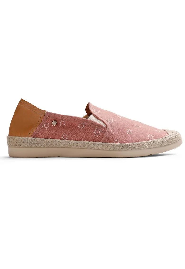 Espadrile brodate cu varf rotund, Rosu capsuna