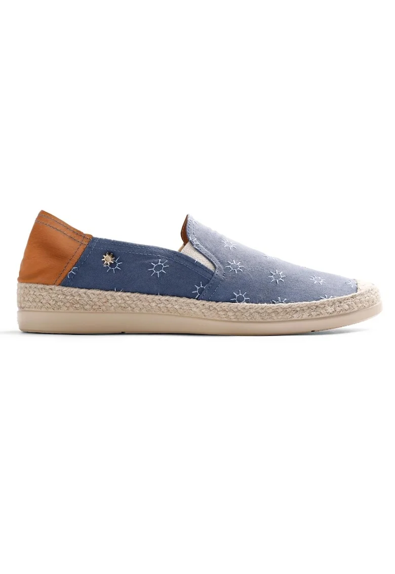Espadrile brodate cu varf rotund, Albastru deschis