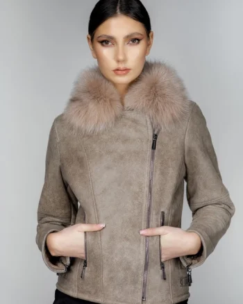 Geaca de Dama din Blana de Miel si Vulpe Argintie, Model Iris, Crem