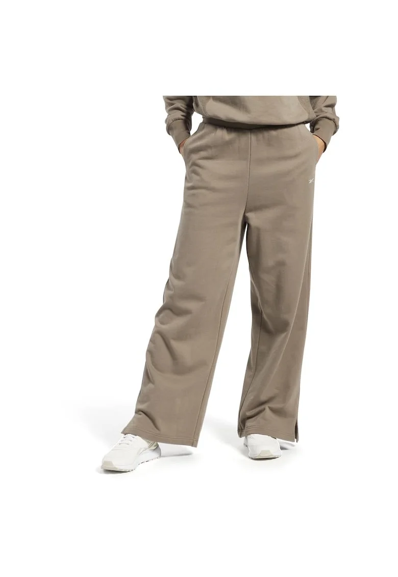 Pantaloni sport  din bumbac, croiala larga, culoare maro, fabricat din Better Cotton,