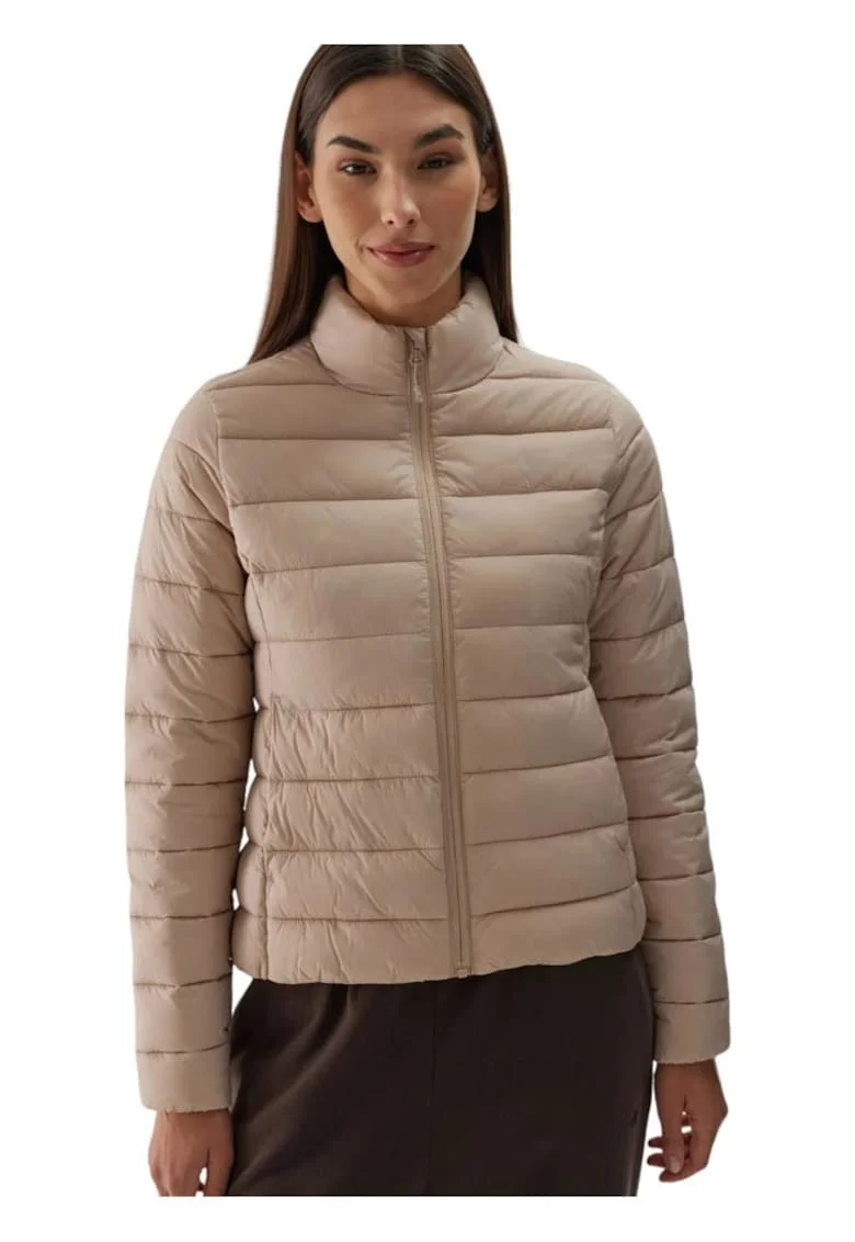 Jacheta de puf  bej, hidrofug, 100% poliester, set cu buzunare,