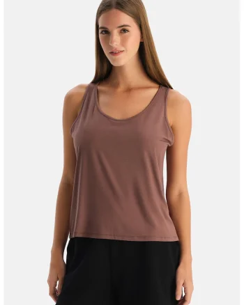 Top cu model uni, Rosu stins