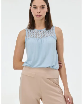 Top lejer, Albastru pastel
