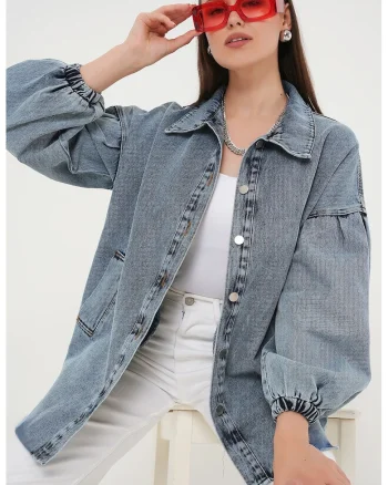 Geaca de blugi,  supradimensionata, guler tip camasa, albastru Maya, denim