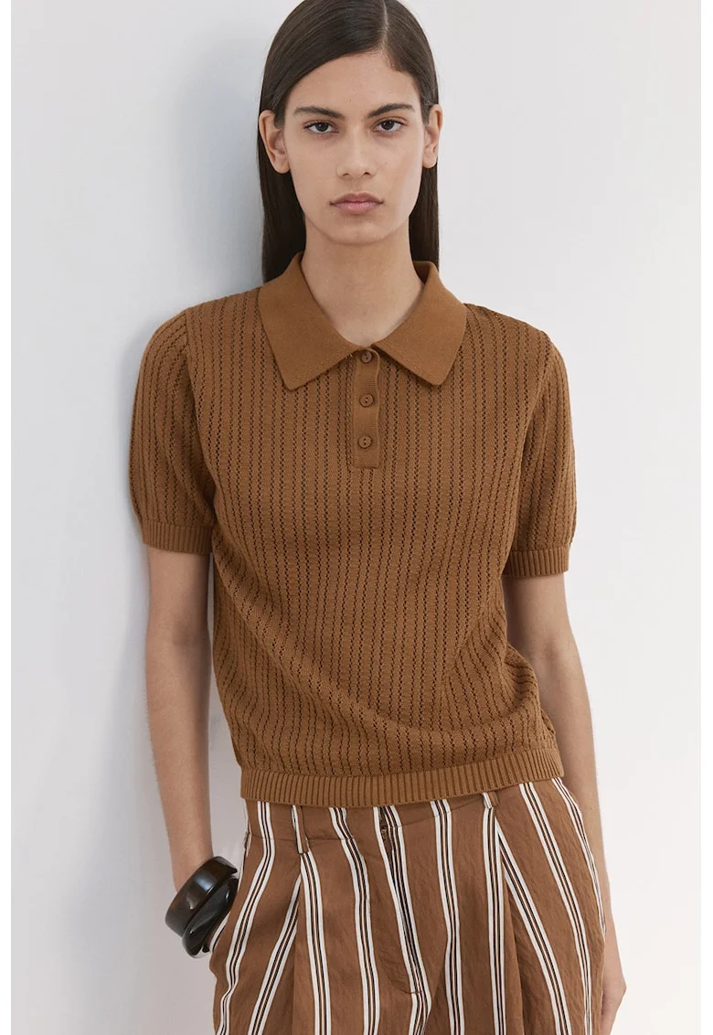 Tricou polo tricotat, Maro pamantiu