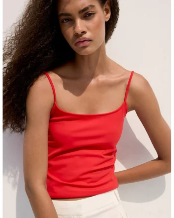 Top uni slim fit, Rosu