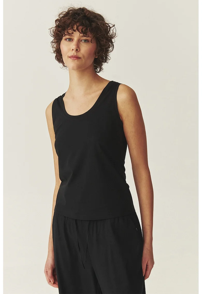 Top cu decolteu rotund, Negru