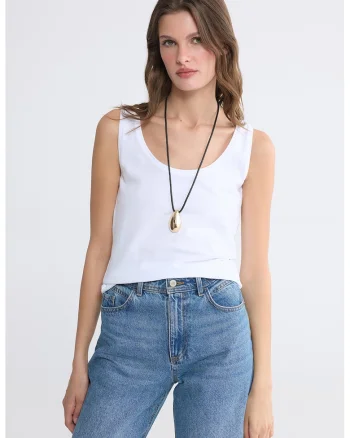Top slim fit cu decolteu rotund, Alb optic