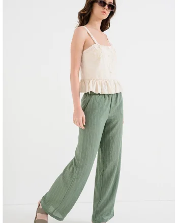 Top cu decolteu drept Mera, Crem