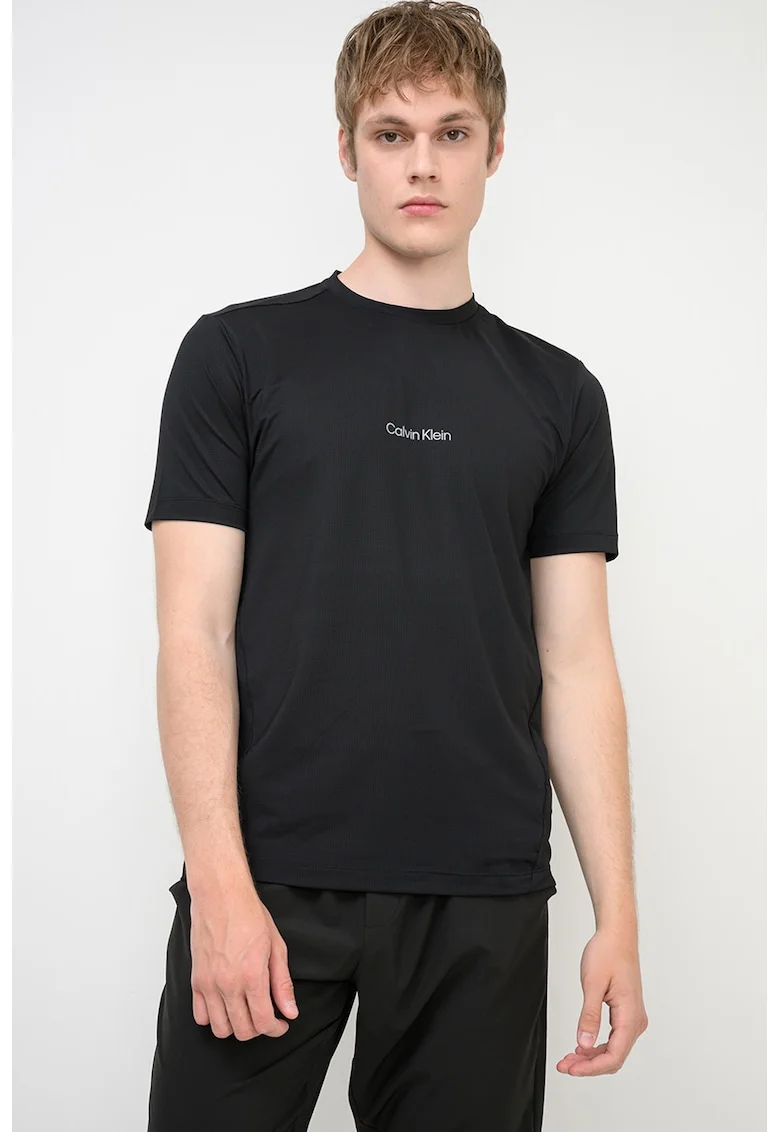 Tricou slim-fit cu decolteu la baza gatului, Negru