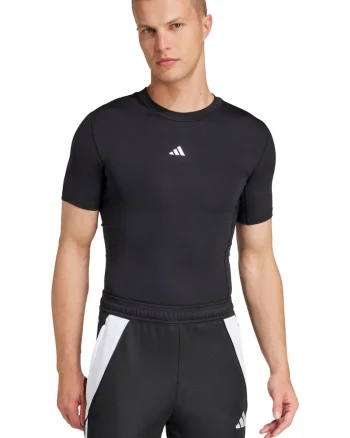 Tricou barbatesc adidas Techfit, negru, material respirabil, croiala compresiva,