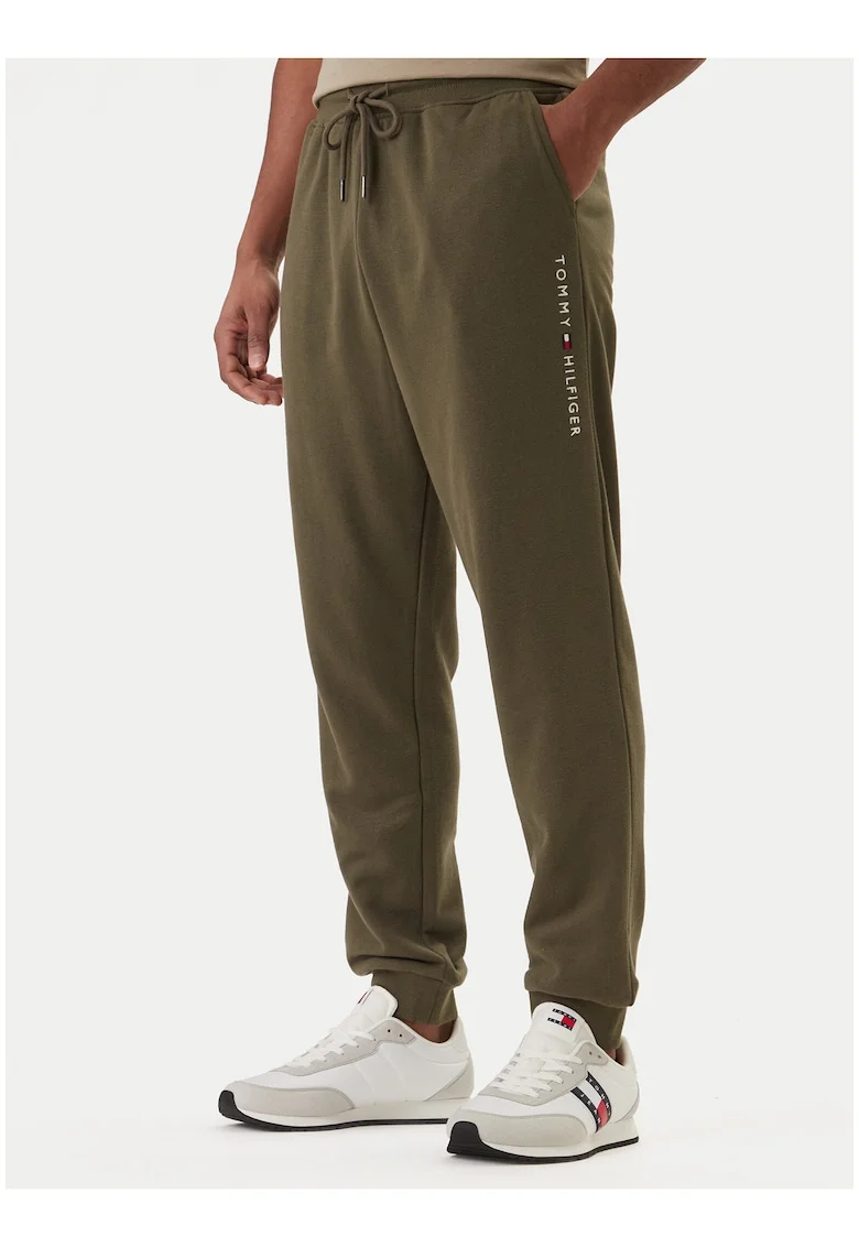 Pantaloni de trening din amestec de bumbac cu snur in talie si buzunare