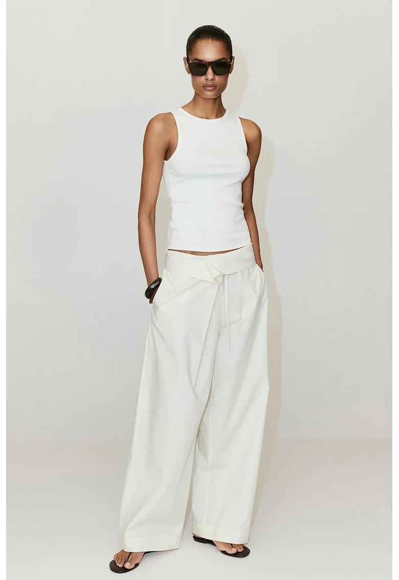 Top slim-fit cu model uni, Alb